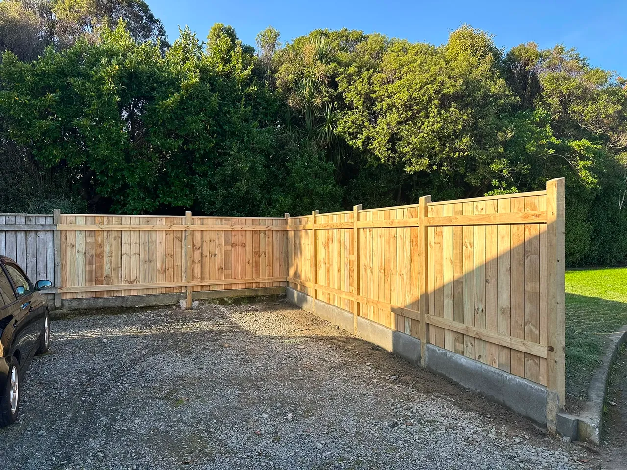 Boundary fence installation in Upper Hutt